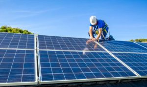 Installation et mise en production des panneaux solaires photovoltaïques à Calvisson